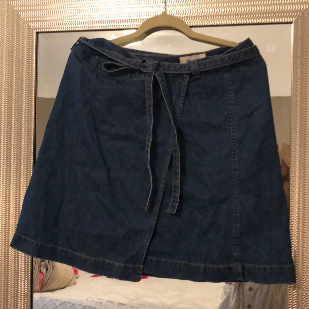 Gap mini wrap skirt jean sz 32